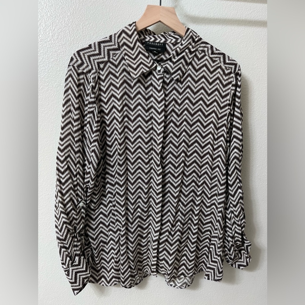 Foxcroft Button Down Shirt Women's 14W Shaped Fit Chevron Ikat Silky Brown Top